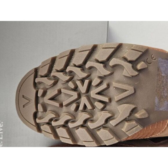 Vionic ladies heeled boot Nwb - Picture 9 of 13